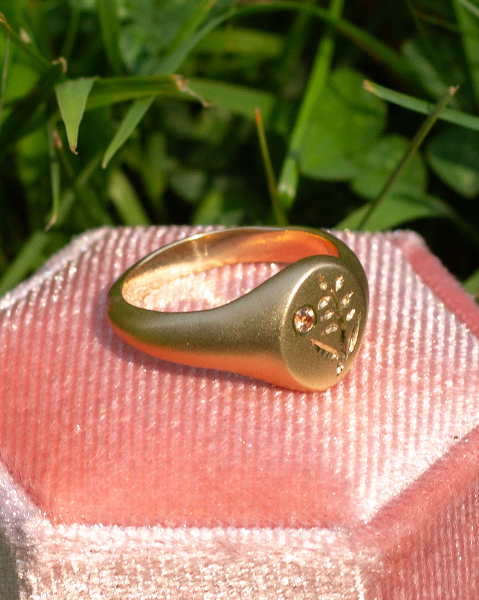M.Grace Signature Signet