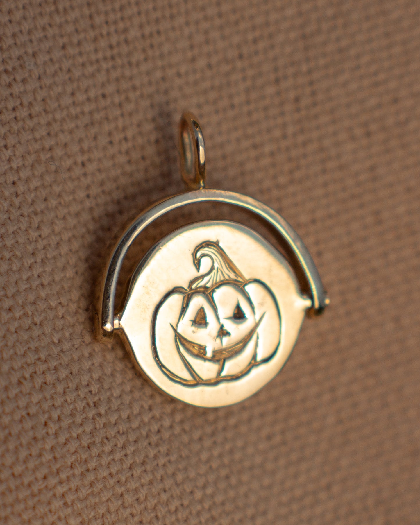 14K Pumpkin Spinner