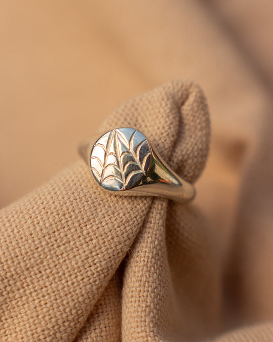 Spider Web Signet