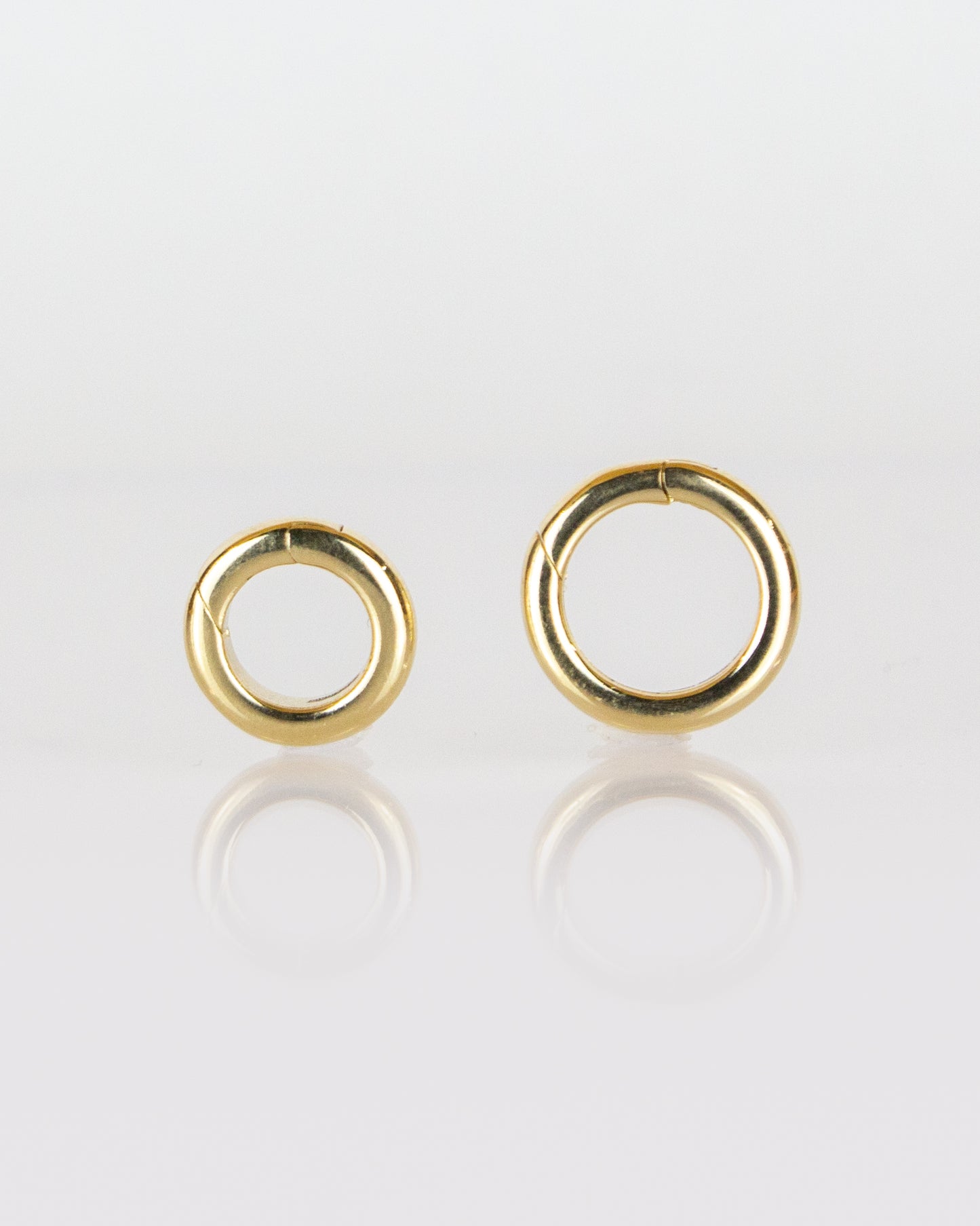 14K Circular Hinged Charm Holder